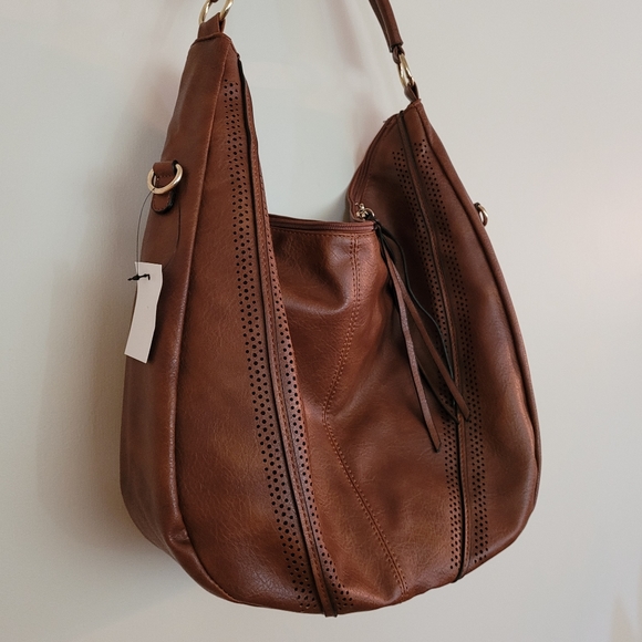 Reseller Wholesale (4) Large Boho Handbags Purses with Accessories - Picture 3 of 10